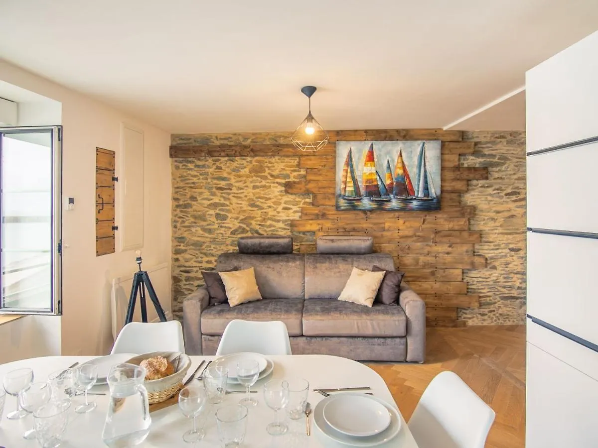 Apartment Le Point Du Jour 1 By Interhome Κανκάλ